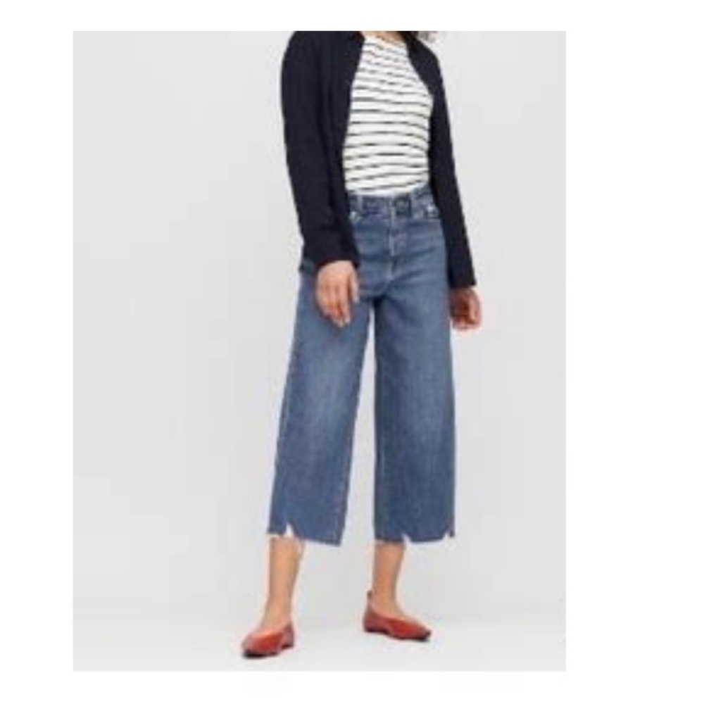 Uniqlo high rise raw hem wide leg denim jeans 24
